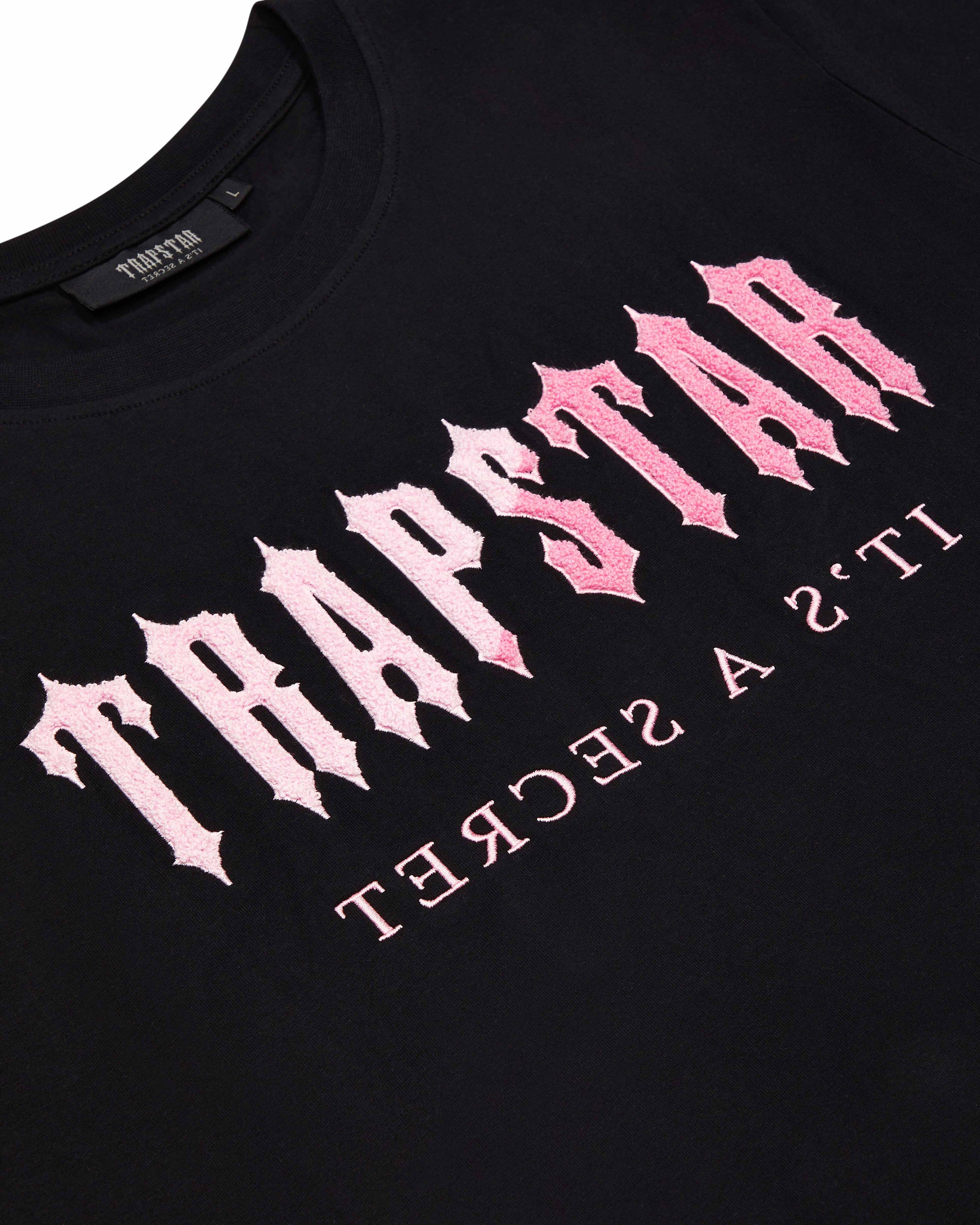 Decoded Chenille T-Shirt - Black/Pink